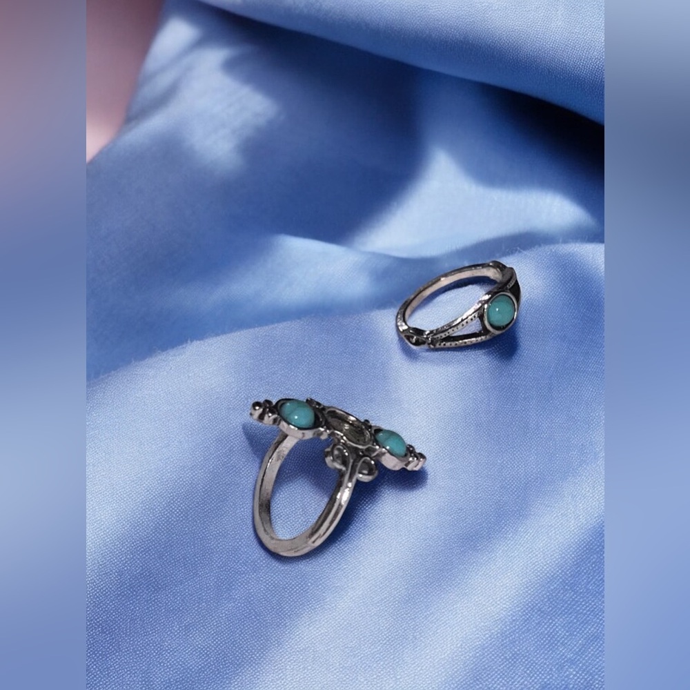 Vintage Turquoise Silver Toned Rings Size 6 Lot Of Two